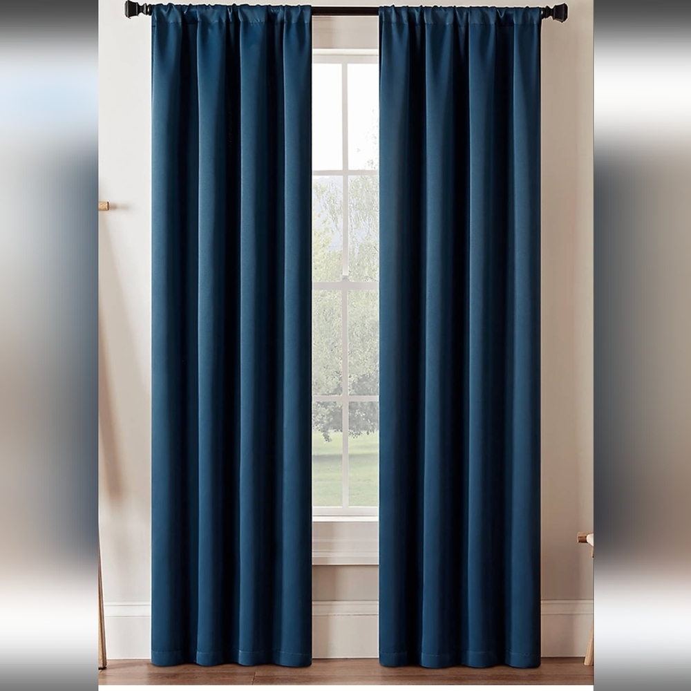 4 Pannels Elegant Blue Curtains 2 Sets (Different)